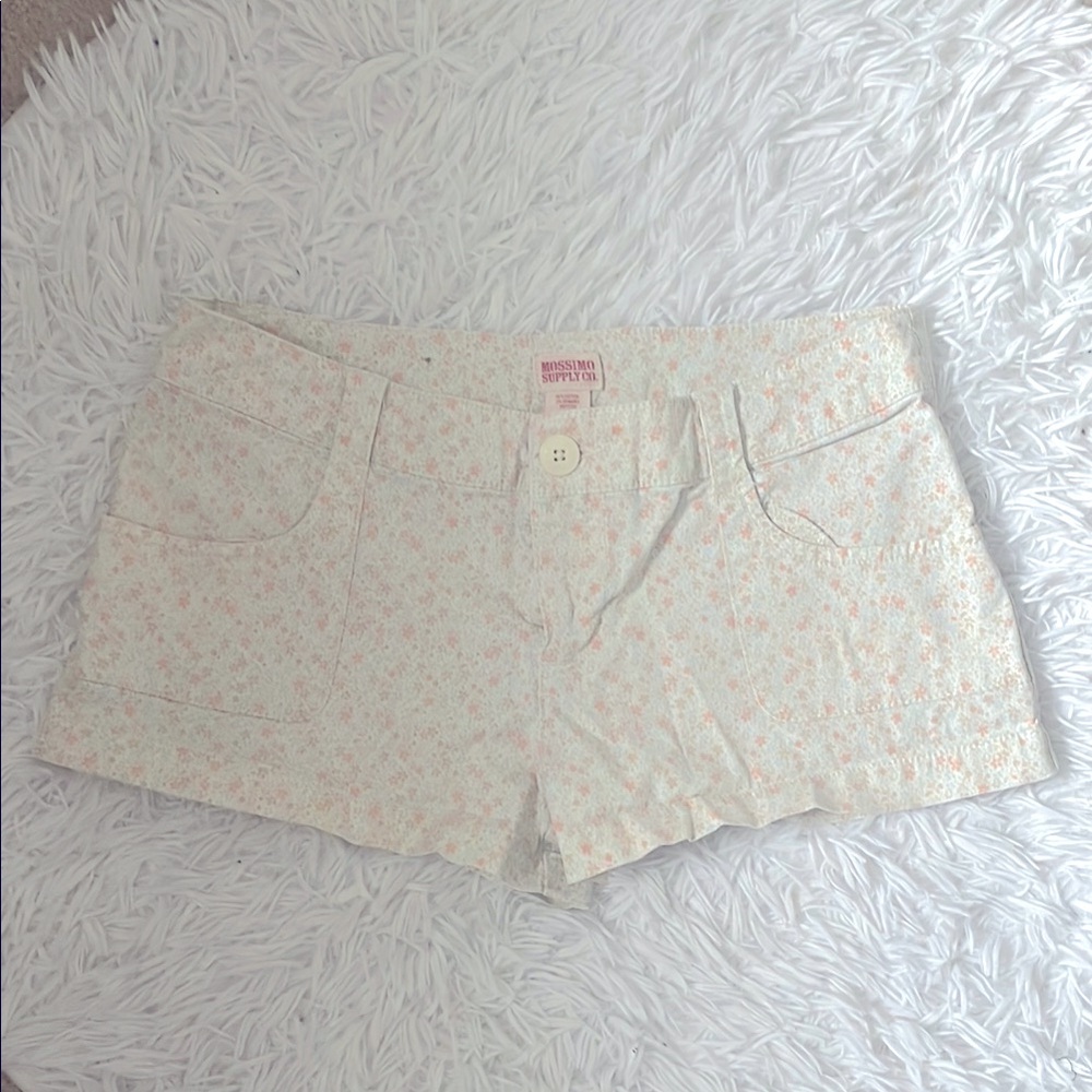 Mossimo Supply Co. Cream Floral Print Women’s Shorts